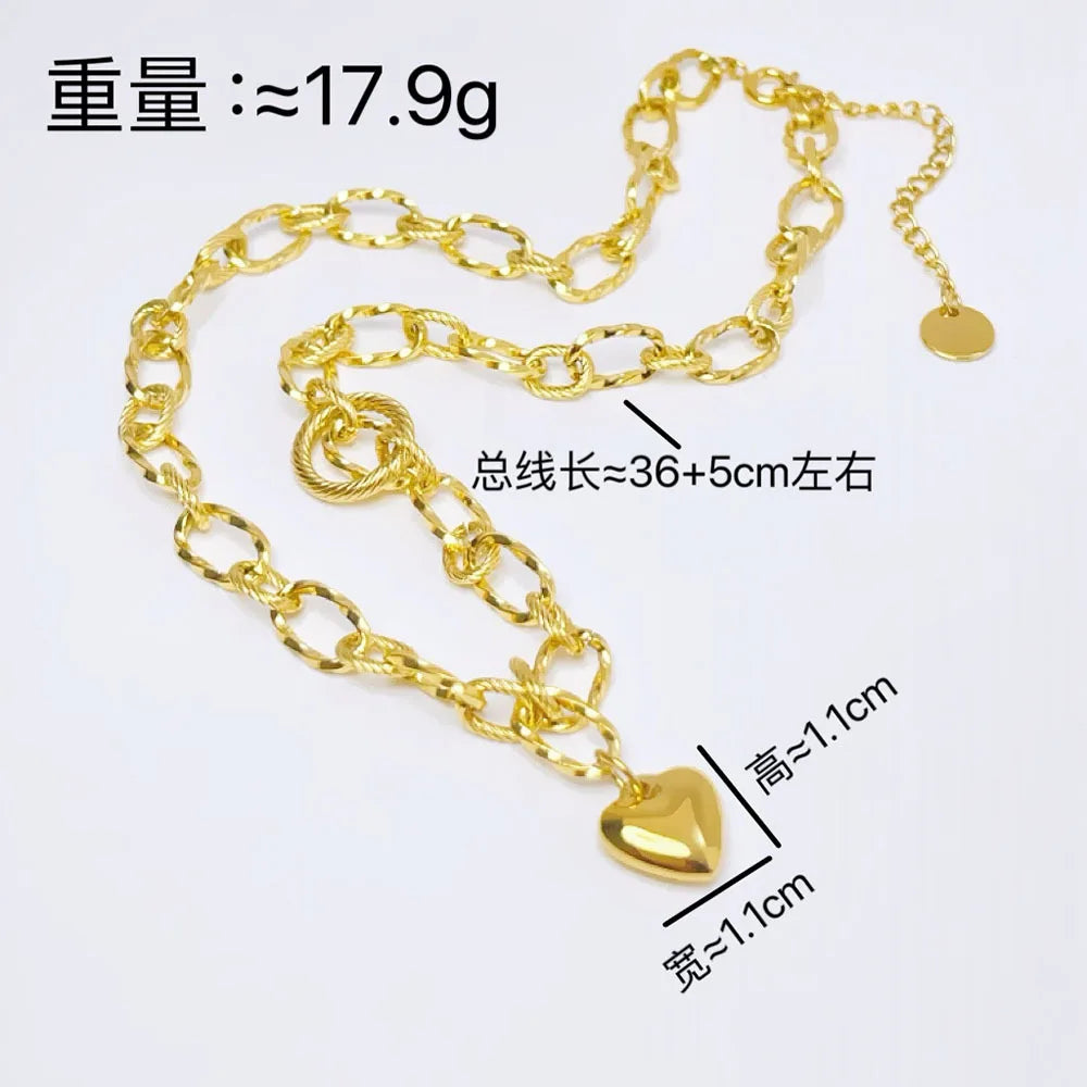 Chunky Necklace with Heart Pendant