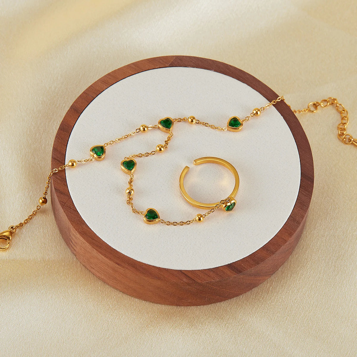 Bezel Heart Hand Chain