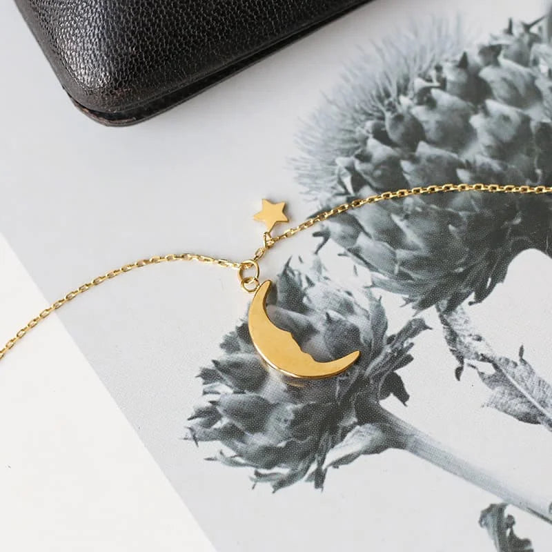 Moon Pendant Necklace