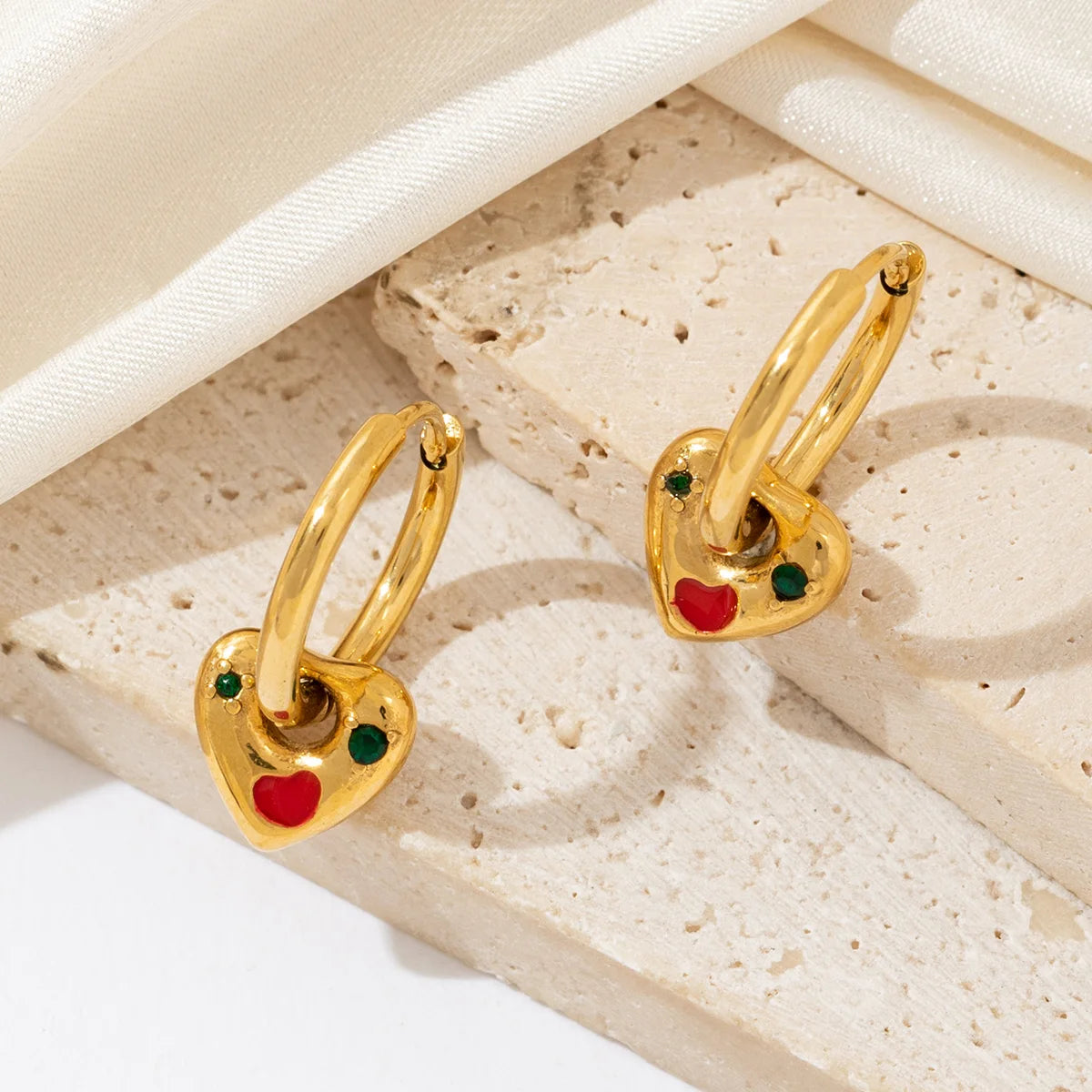 Heard Dangle Earring